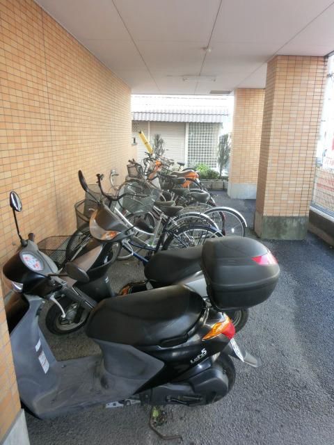 その他共有部分　自転車置き場