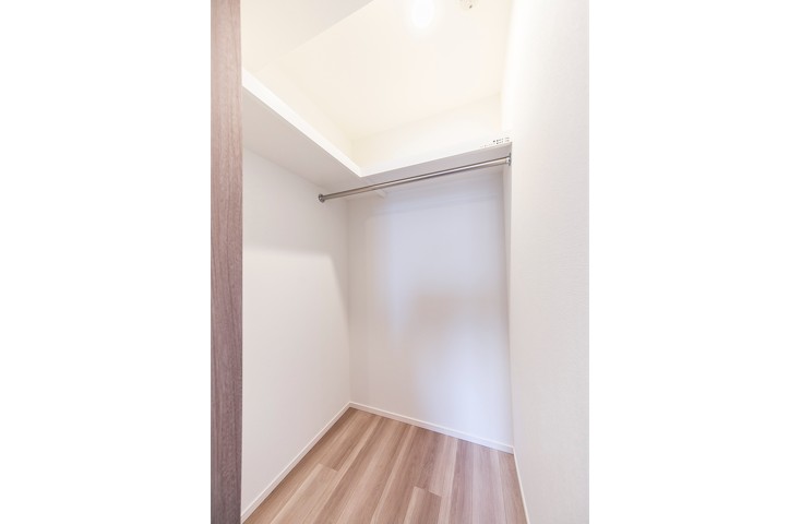 収納　ウォークインクローゼット。