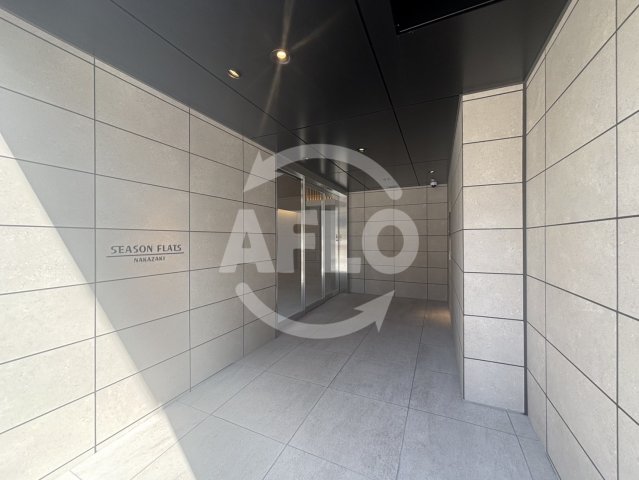 エントランス　シーズンフラッツ中崎　エントランス