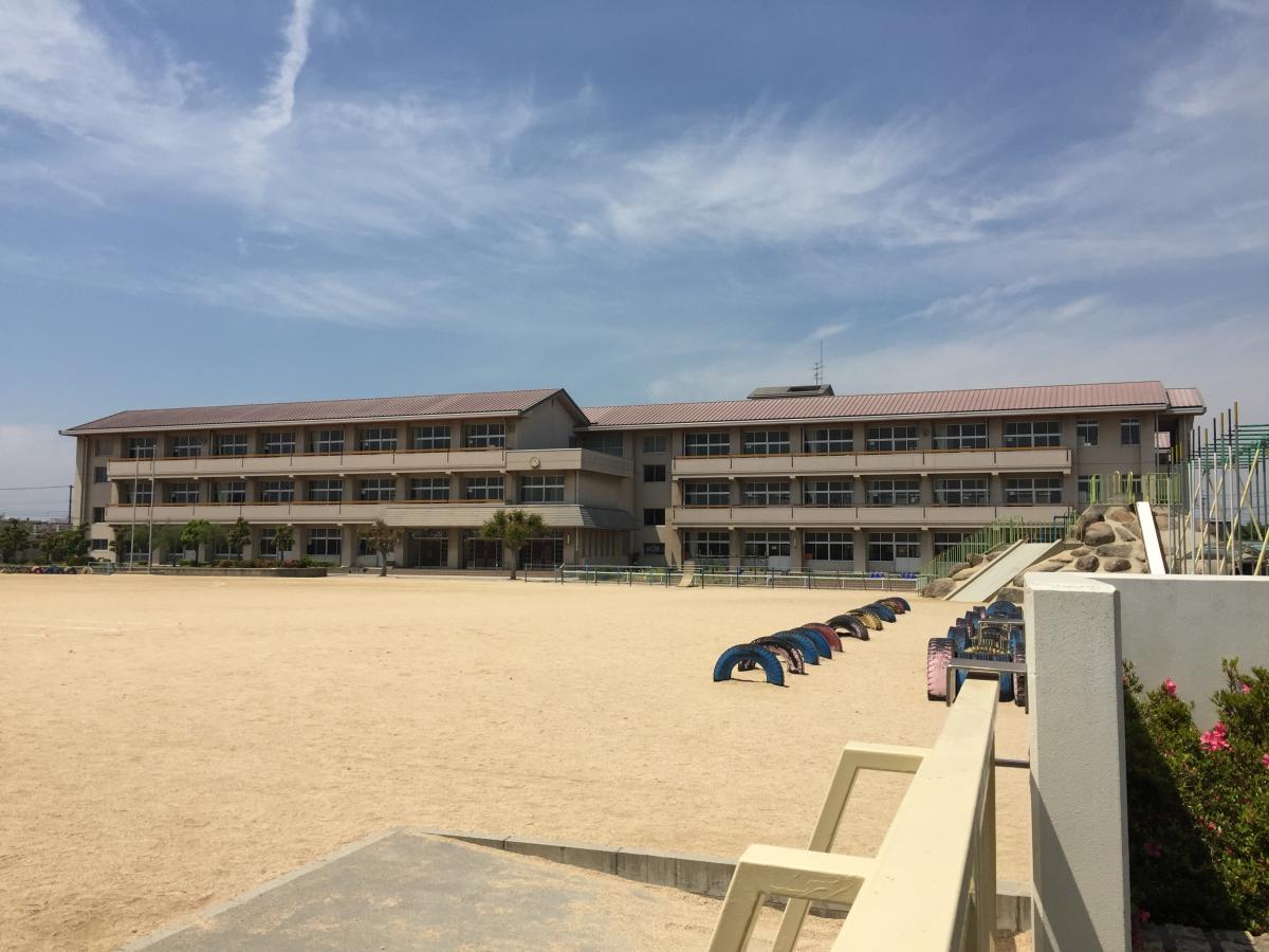 小学校　御南小学校（小学校）まで1292m