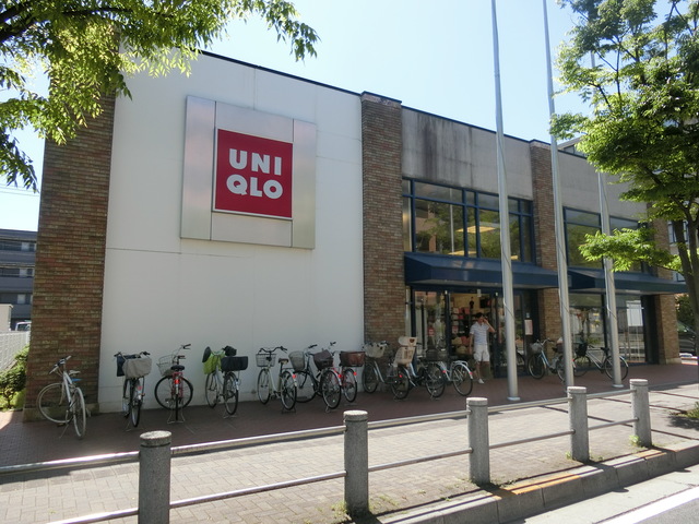 ショッピングセンター　ユニクロ市川妙典店（ショッピングセンター）まで596m