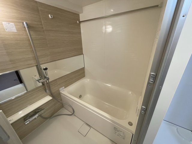 バス・シャワールーム　イメージとして同建物他部屋を表示しています