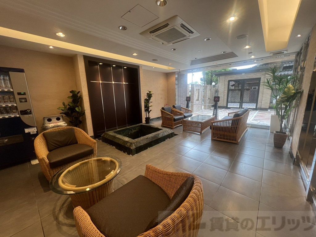ロビー　エントランス