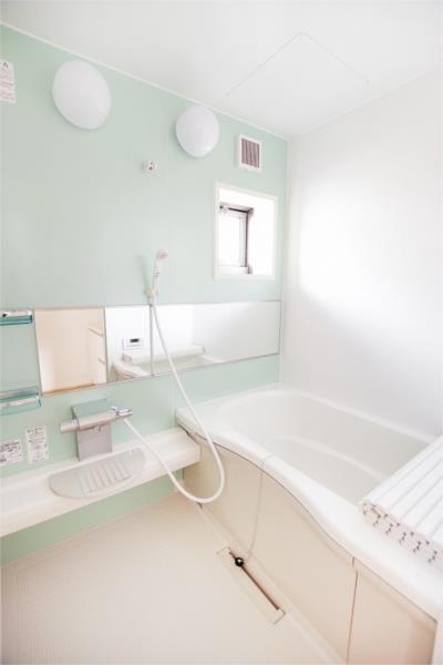 バス・シャワールーム　類似室内