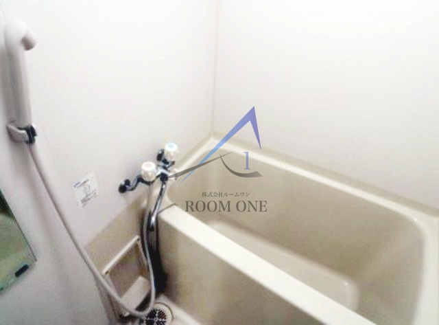 バス・シャワールーム　お風呂です。