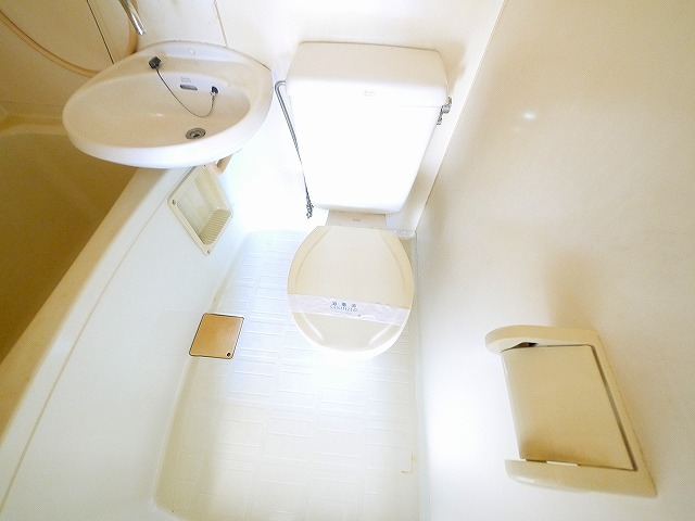 トイレ　コンパクトで使いやすいトイレです