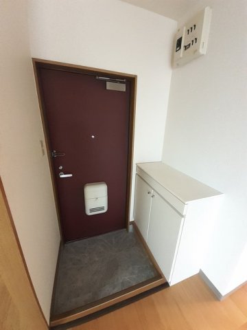 玄関　シューズボックス付きの玄関です♪