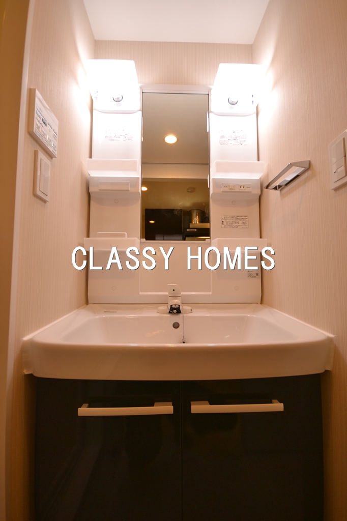 洗面設備　2015年竣工　プレール・ドゥーク浜松町：洗面所