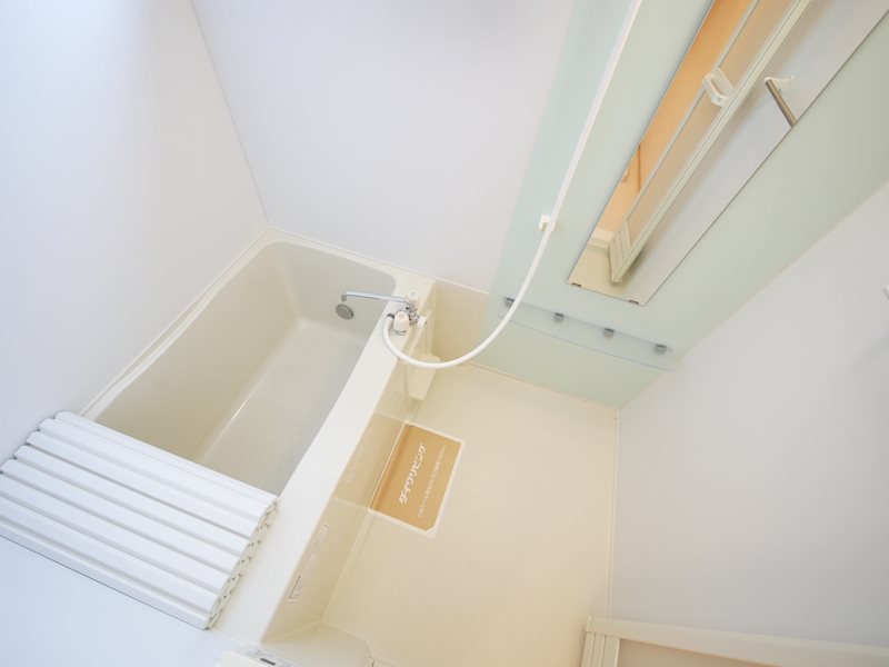 バス・シャワールーム　シャワー・追い焚き給湯