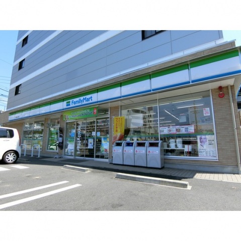 コンビニ　ファミリーマート八事弥生が丘店：徒歩3分（コンビニ）まで400m