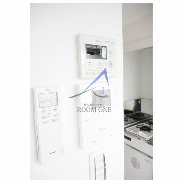 セキュリティ　モニター付きインターホンです。