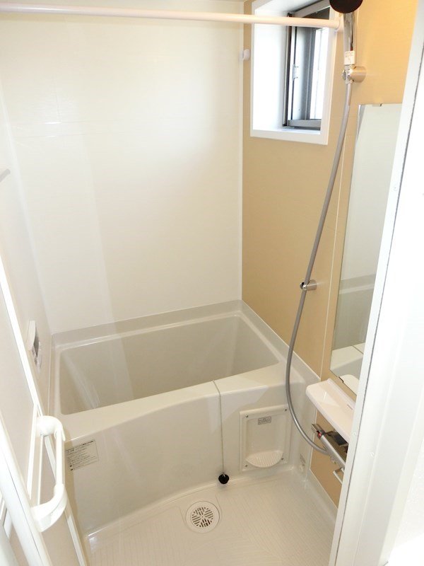 バス・シャワールーム　※同物件内、別部屋の写真です。