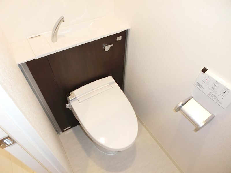 トイレ　※同物件内、別部屋の写真です。