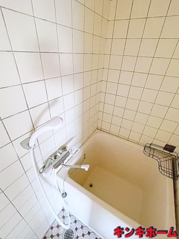 バス・シャワールーム　写真は別のお部屋のものでございます