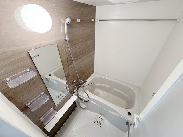 バス・シャワールーム　バス