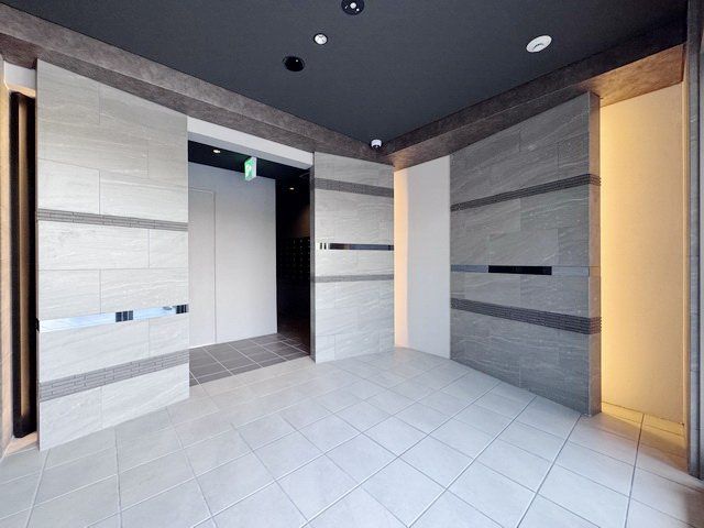 ロビー　エントランス