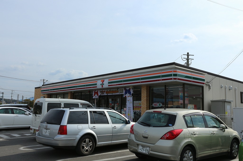 コンビニ　セブンイレブン 福津津屋崎店（コンビニ）まで289m