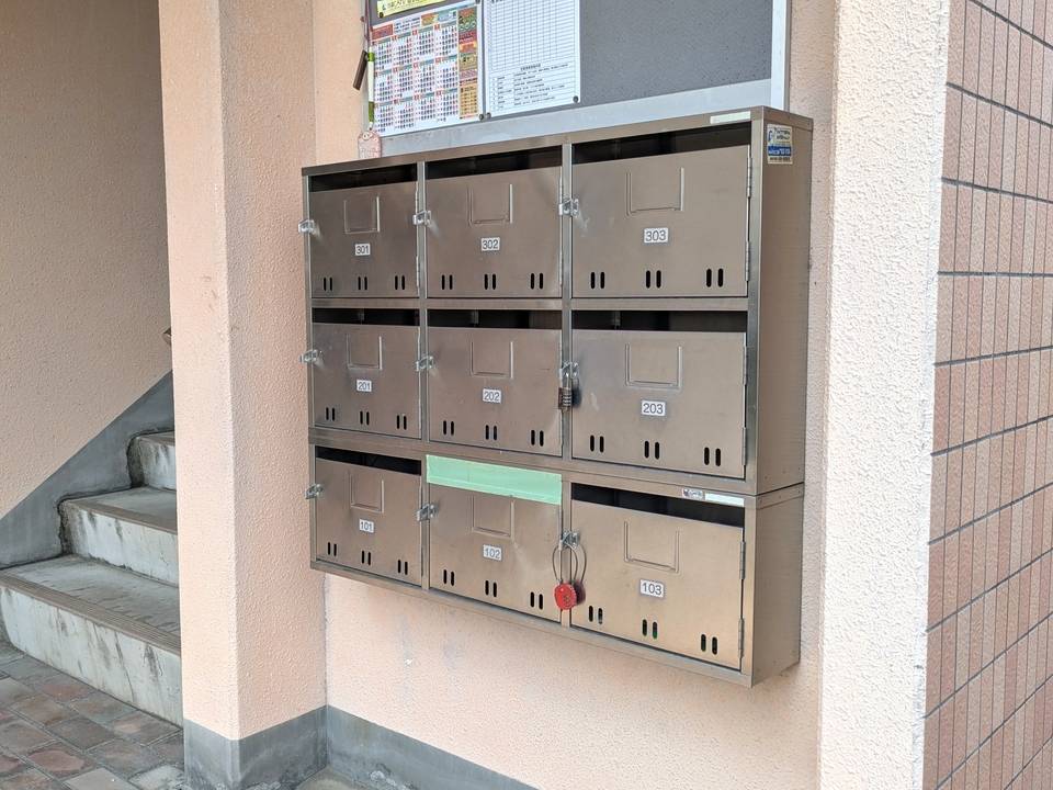 エントランス　メールBOX