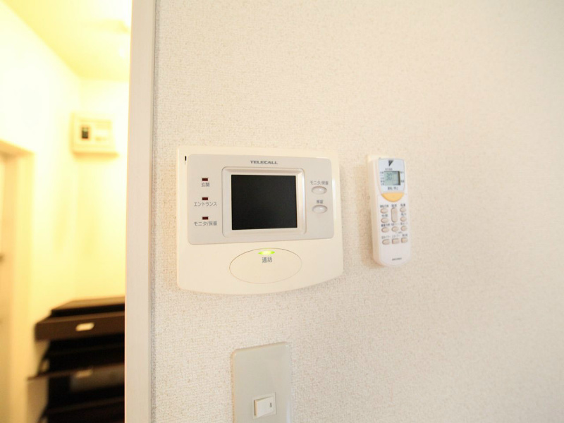 セキュリティ　TVモニター付インターホン