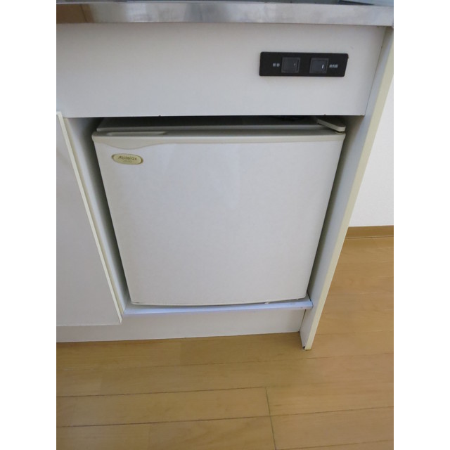 キッチン　ミニ冷蔵庫