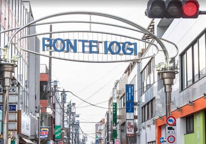 ショッピングセンター　西武井荻商店街（ショッピングセンター）まで106m