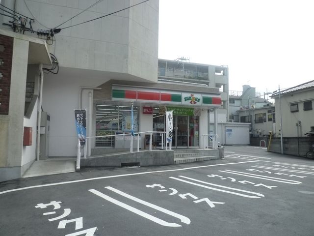コンビニ　サンクス（コンビニ）まで422m