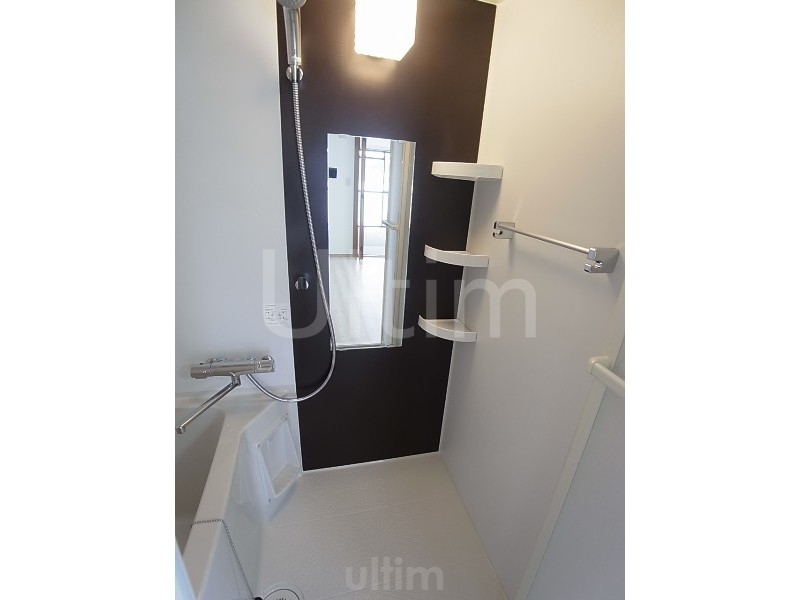 バス・シャワールーム　※別のお部屋の写真です