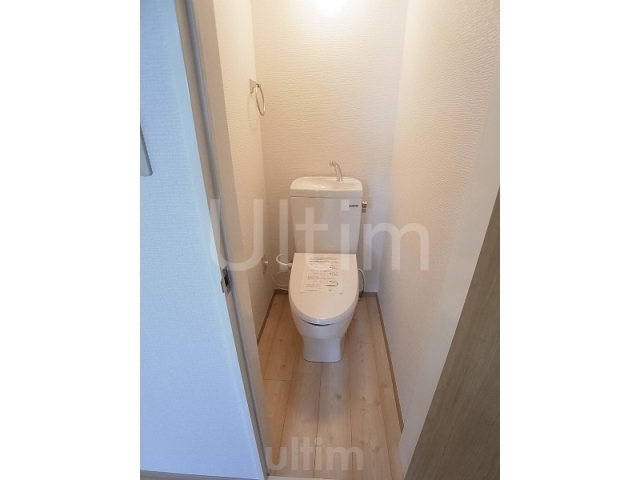 トイレ　※別のお部屋の写真です