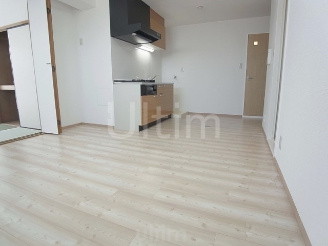 居室・リビング　※別のお部屋の写真です