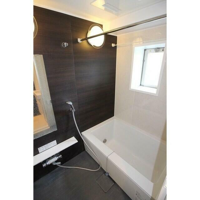 バス・シャワールーム　追焚き・浴室乾燥暖房機つき