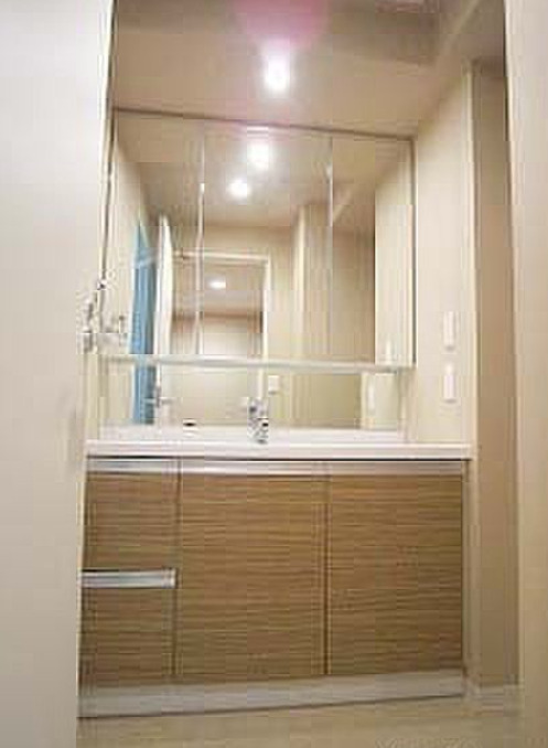 洗面設備　※別部屋参考写真