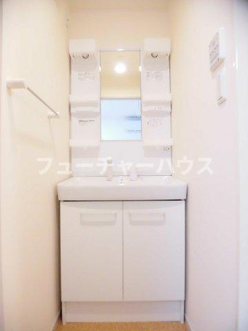 洗面設備　忙しい朝には欠かせない洗面所です