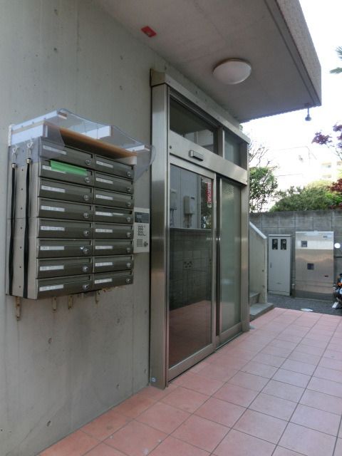 エントランス　エントランス入口