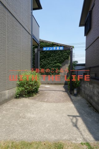 エントランス　清潔なエントランスです