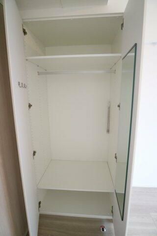 収納　別タイプ部屋　参考写真です