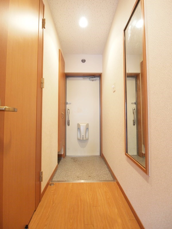 玄関　駐車場の価格に注目。