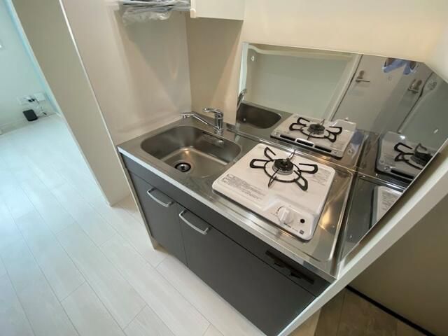 キッチン　キッチンは収納付！調理器具など必要な物を収納できます☆