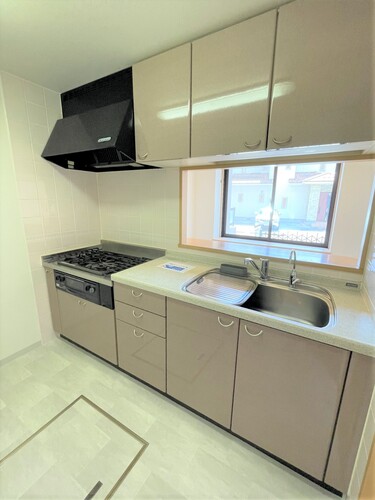 キッチン　システムキッチン（前回内装時2022年4月撮影）