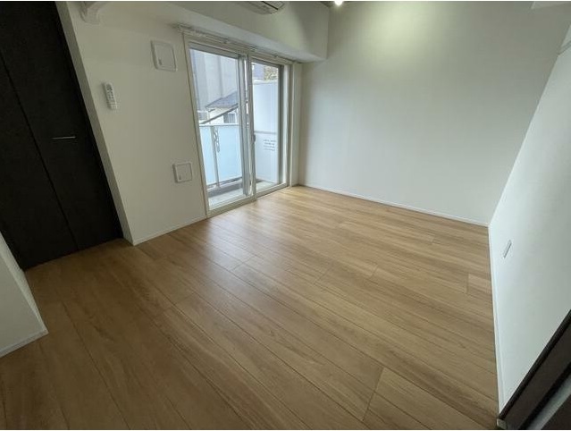 居室・リビング　開放感のあるゆったりとしたお部屋です♪