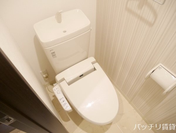 トイレ　別号室の画像。現況優先