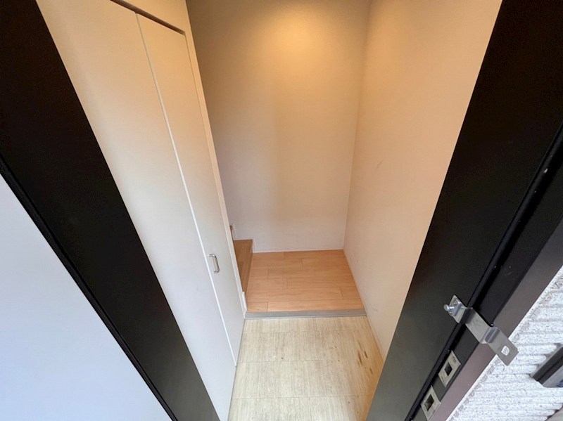 玄関　※同物件別間取り参照