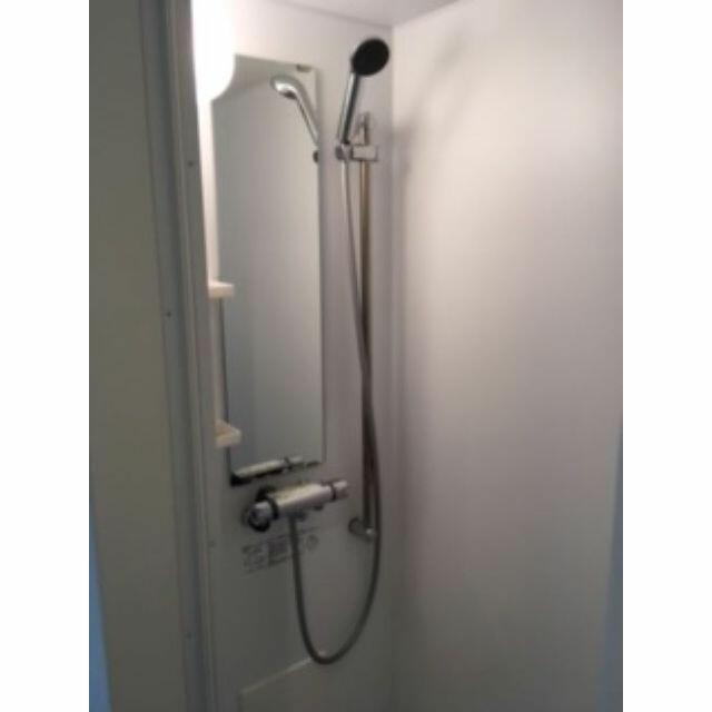 バス・シャワールーム　風呂?