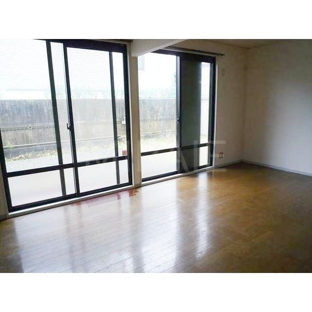 居室・リビング　物件画像