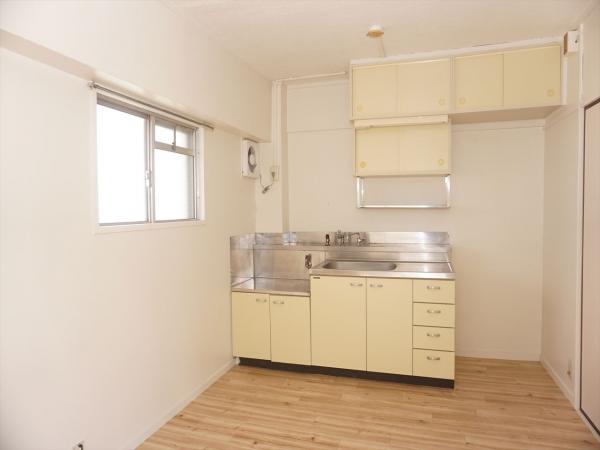 居室・リビング　内装