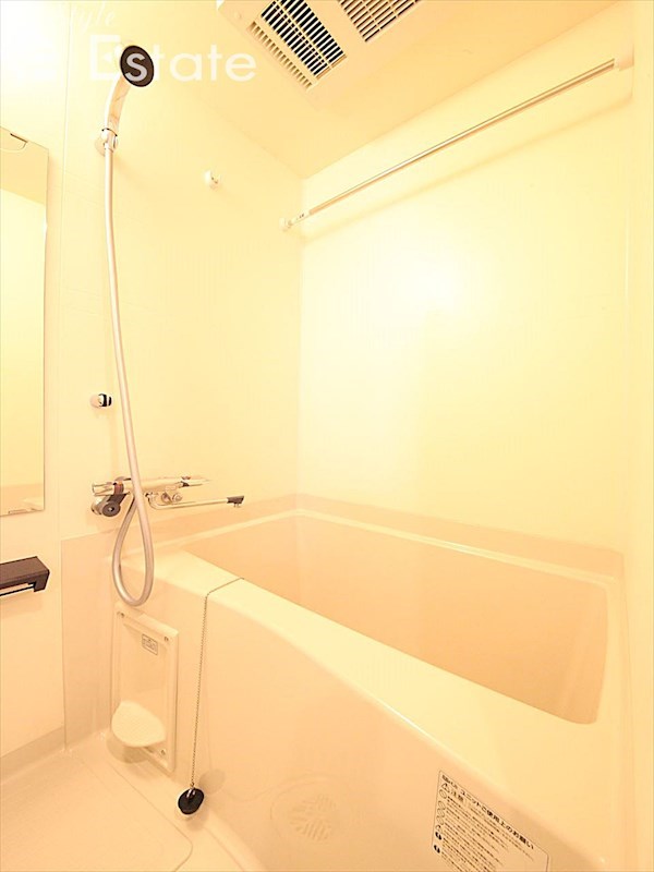 バス・シャワールーム　バスルーム