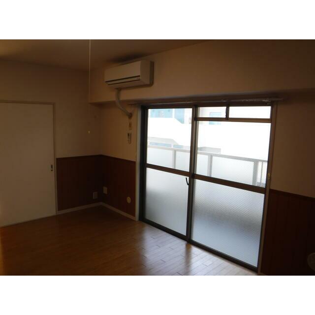 居室・リビング　※同建物別室参照