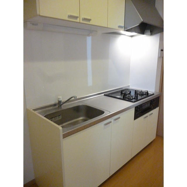 キッチン　3口ガスキッチンです。