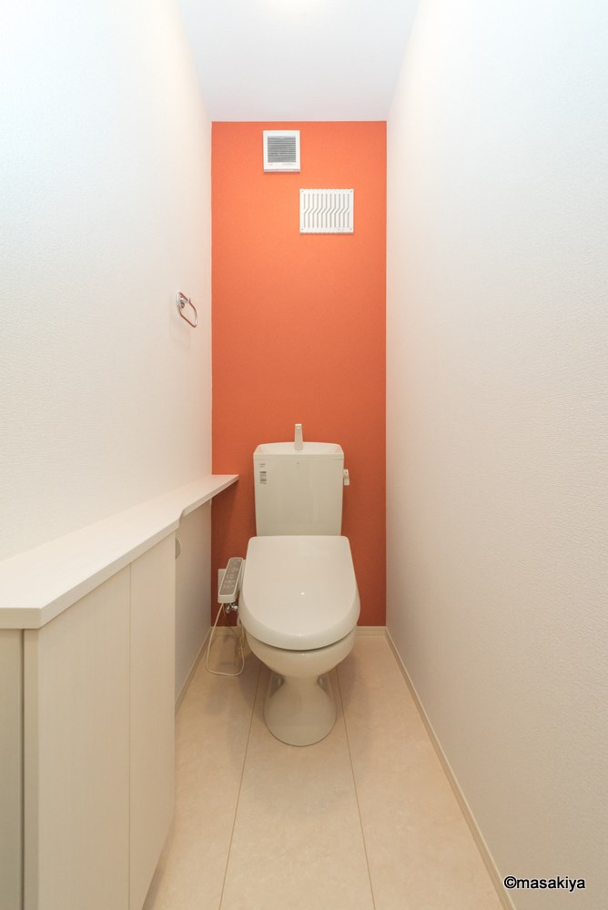 トイレ　トイレ　ウォシュレット付き