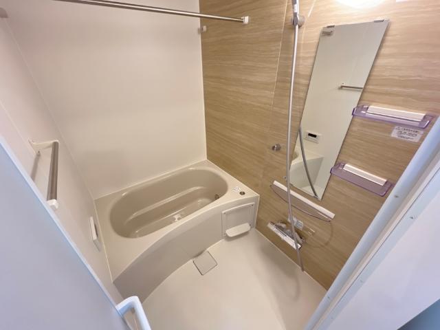 バス・シャワールーム　ＵＢ１２１６