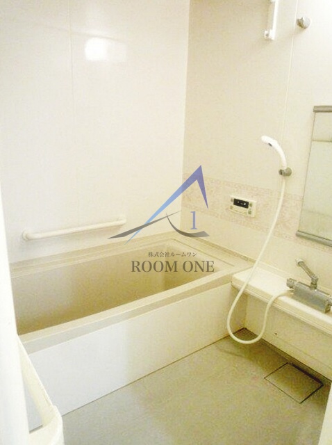 バス・シャワールーム　お風呂です。